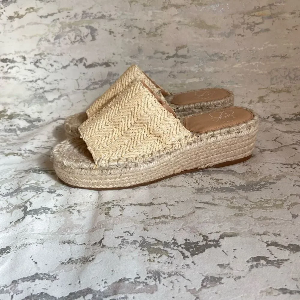 Oasis Society Platform Espadrilles
